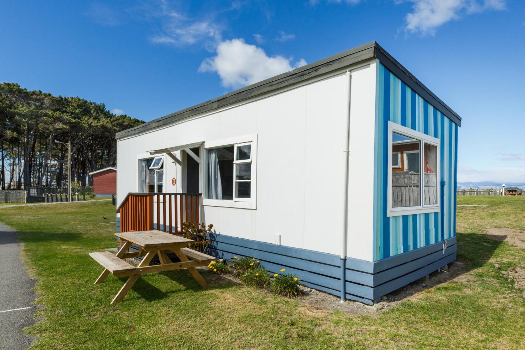Foxton Beach Holiday Park Exterior photo